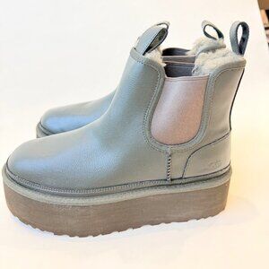 UGG Neumel Platform Chelsea Leather Boots Women’s Size 9 – Green